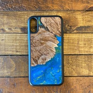 Carved iPhone X/iPhone Xs Case
